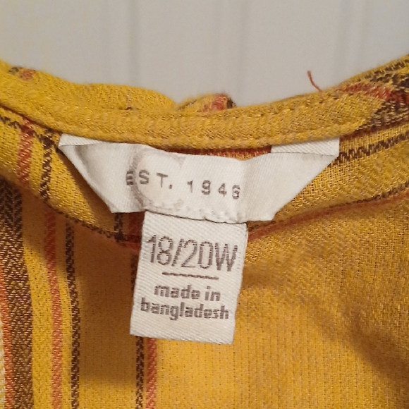 Honey Gold Hooded Cardigan With Fringe & Waterfall Design - Picture 2 of 4